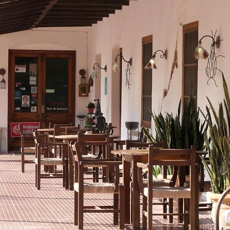 Hotel Suizo Estación Colonia Suiza Kültér fotó