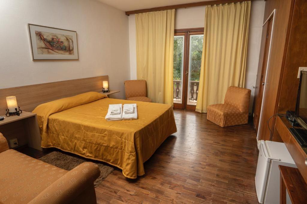 Hotel Suizo Estación Colonia Suiza Kültér fotó
